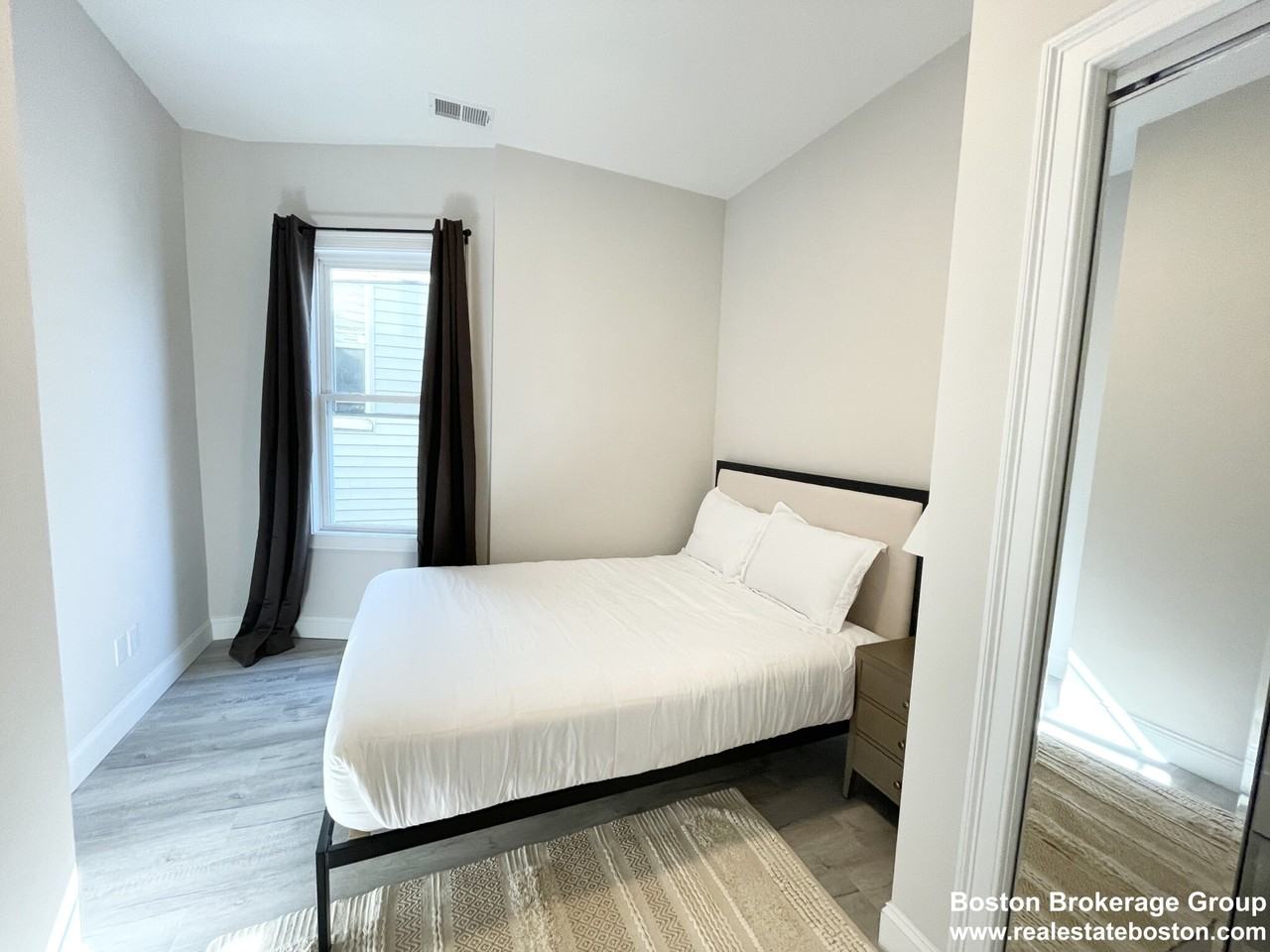 23 Newport St #3 - Photo 6 of 11