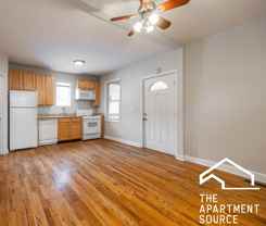 1512 W Erie St #1 - Photo 1 of 1