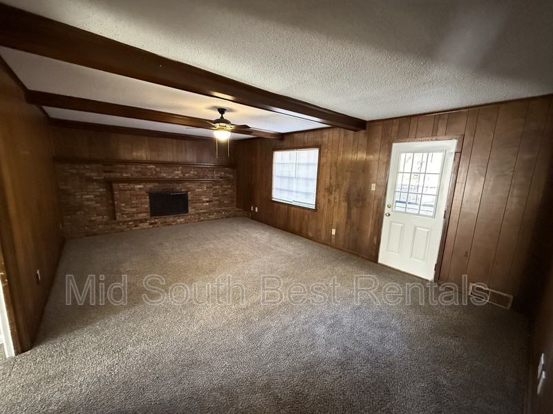 5790 Foxdale Rd - Photo 3 of 18