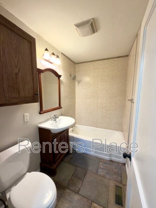 7212 E 4th Pl - Photo 7 of 12