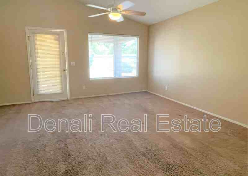 8162 W Pontiac Dr - Photo 7 of 28