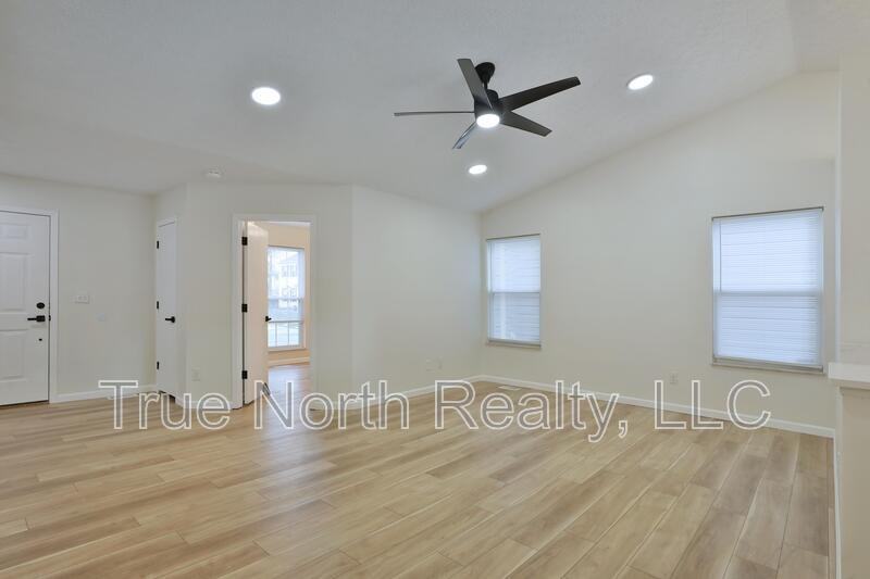 989 Lavender Ln - Photo 6 of 40