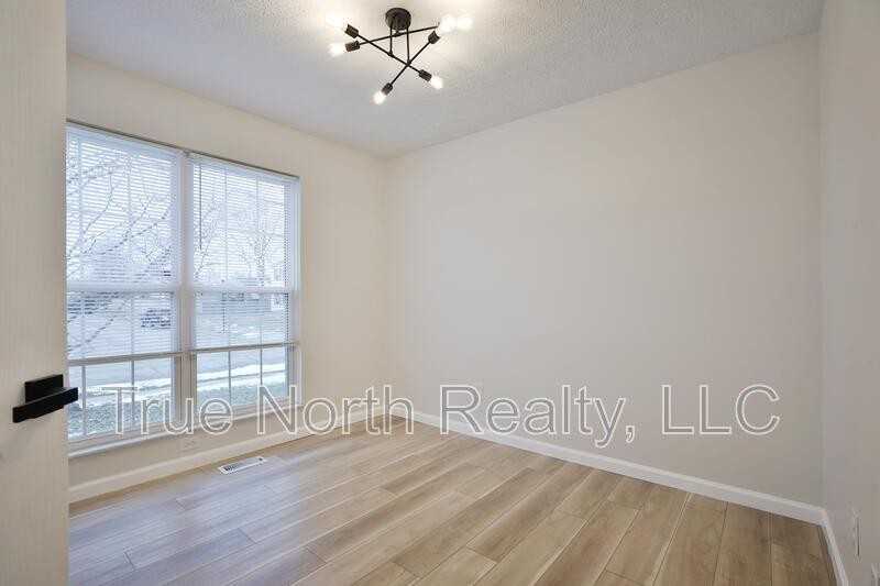 989 Lavender Ln - Photo 7 of 40