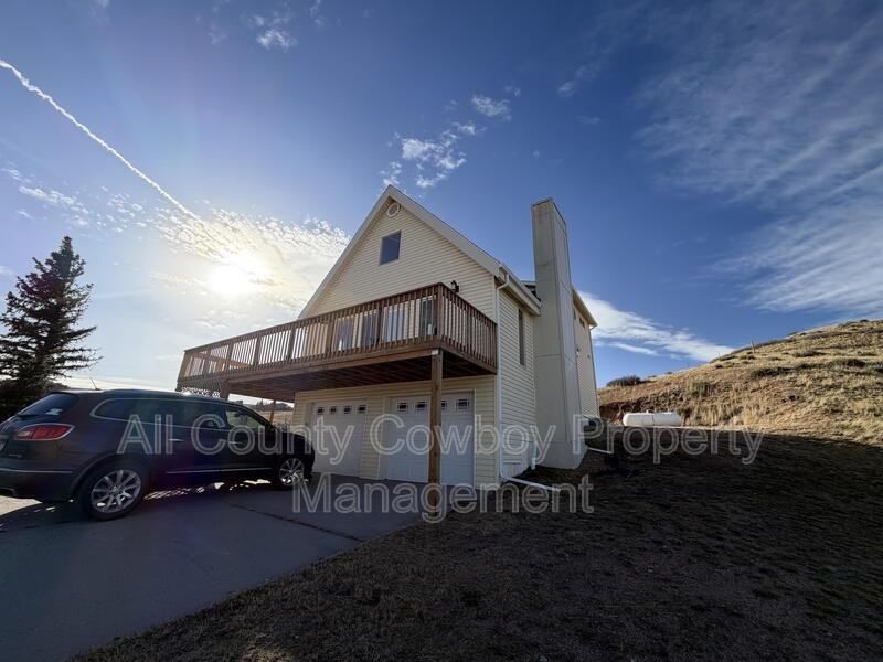 759 Crow Creek Rd - Photo 2 of 16