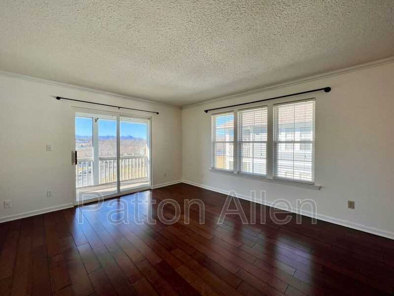 4606 Breakers Ln - Photo 3 of 26