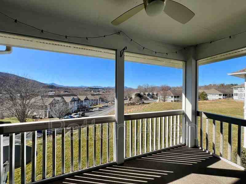 4606 Breakers Ln - Photo 4 of 26