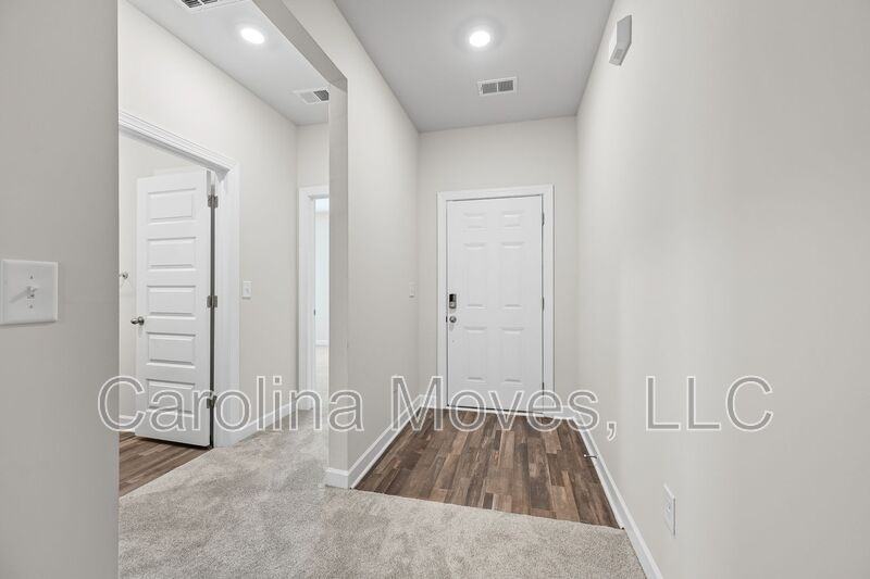 628 Grays Creek Rd - Photo 5 of 30