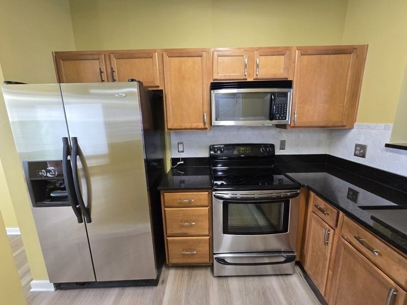 4612 Milfax Rd - Photo 7 of 21