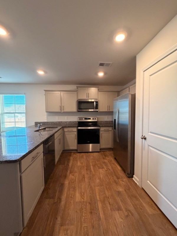 328 Sandbach Rd - Photo 4 of 19