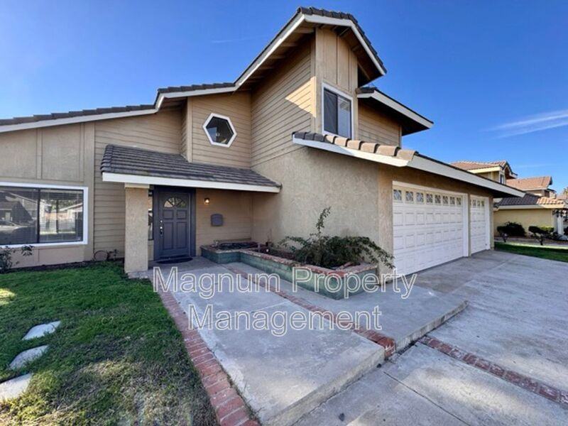 24473 Saint Thomas Ave - Photo 5 of 42