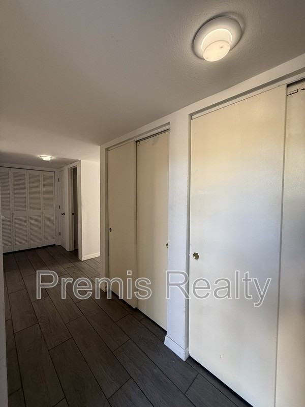 1575 Greenlea Dr - Photo 5 of 28