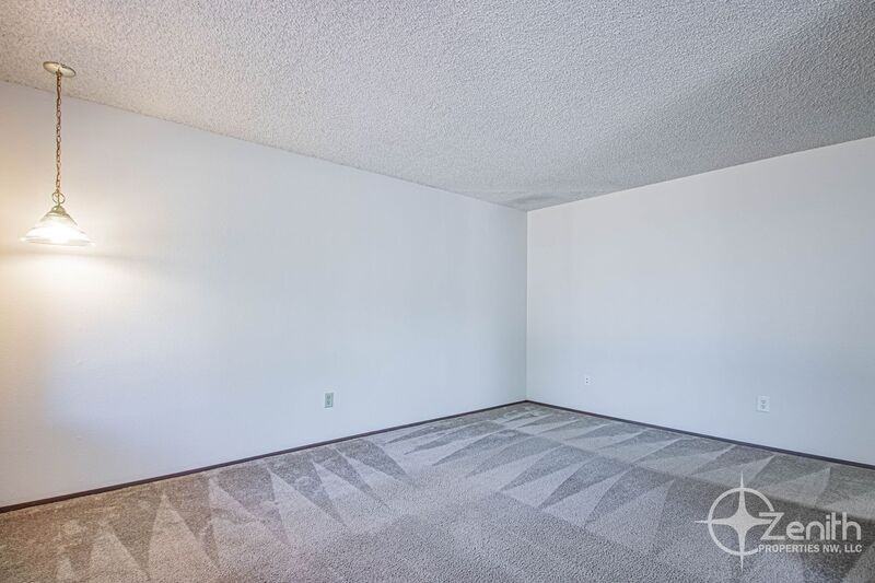 3020 Ne 78th Ave - Photo 3 of 16