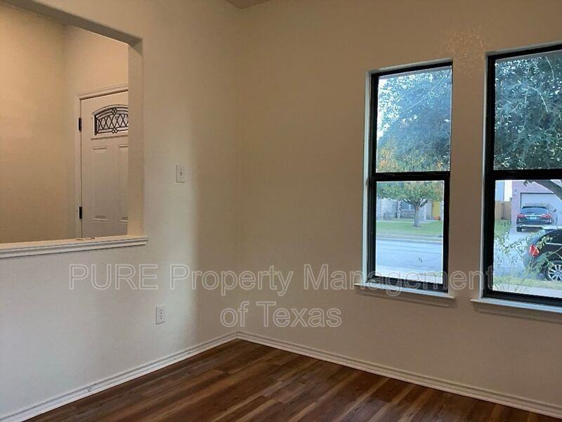 704 Big Sur Trl - Photo 3 of 19