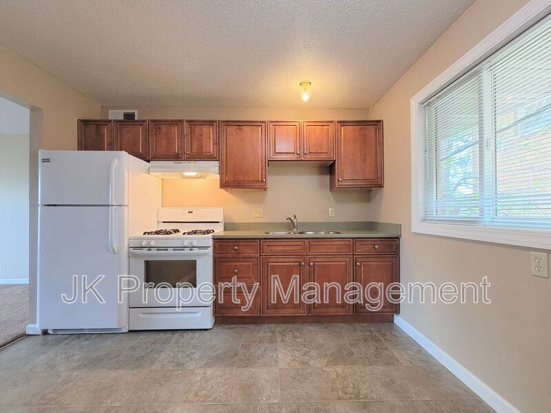 4613 5th Ave S #2 - Photo 3 of 11