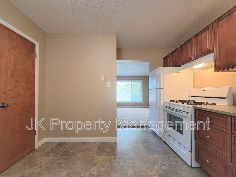 4613 5th Ave S #2 - Photo 4 of 11