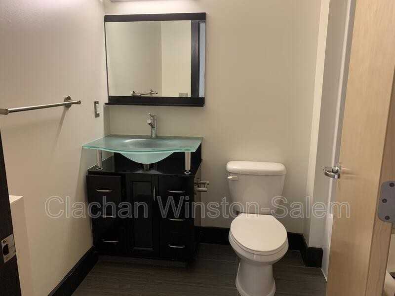 50 W 4th St #208 - Photo 7 of 8