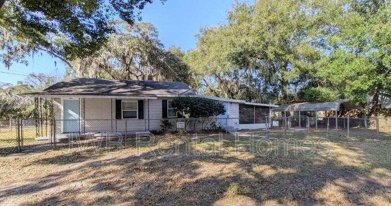 573 E 55th St - Photo 2 of 14