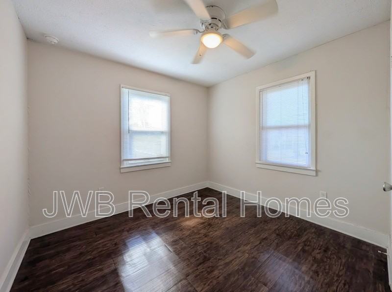 573 E 55th St - Photo 7 of 14