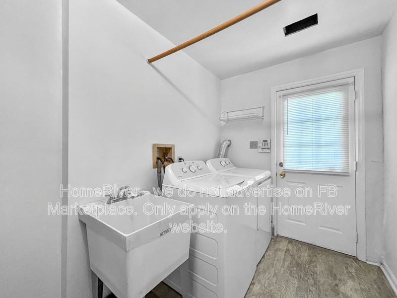 518 Clawson St - Photo 7 of 21