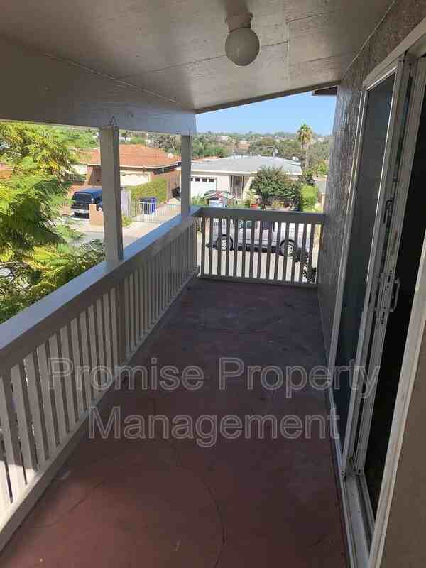 941 40th St #MAIN - Photo 2 of 16