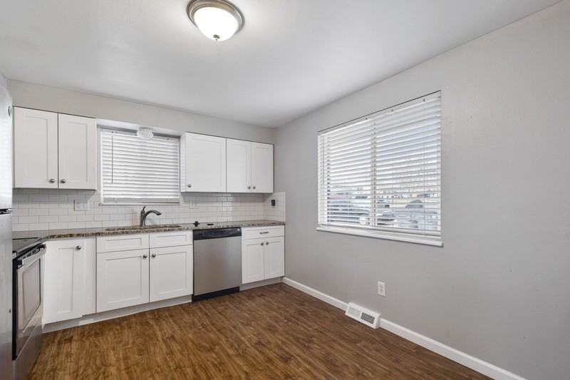 8152 Ames Way #A - Photo 6 of 12