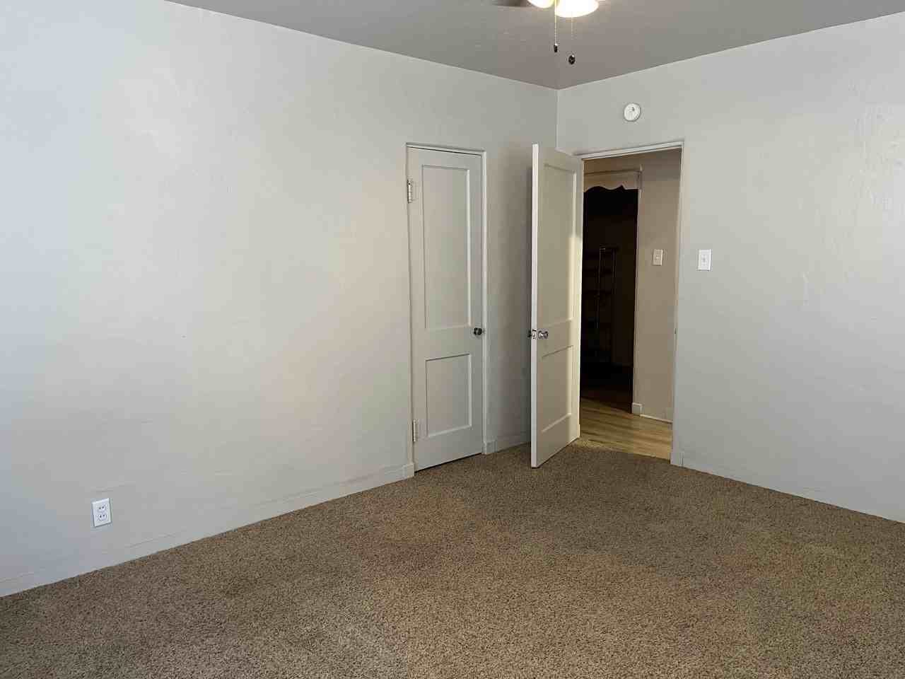 245 Solano Dr. Ne /Grand Ne - Photo 2 of 17