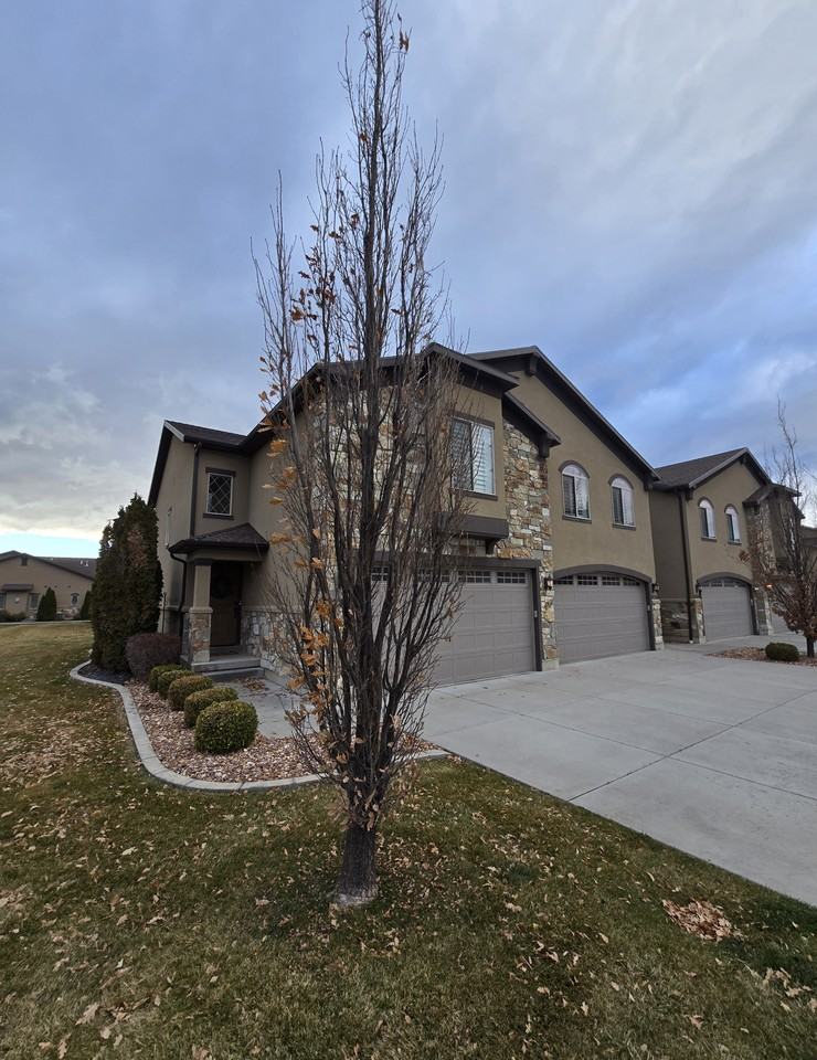 6231 Se - Photo 2 of 13