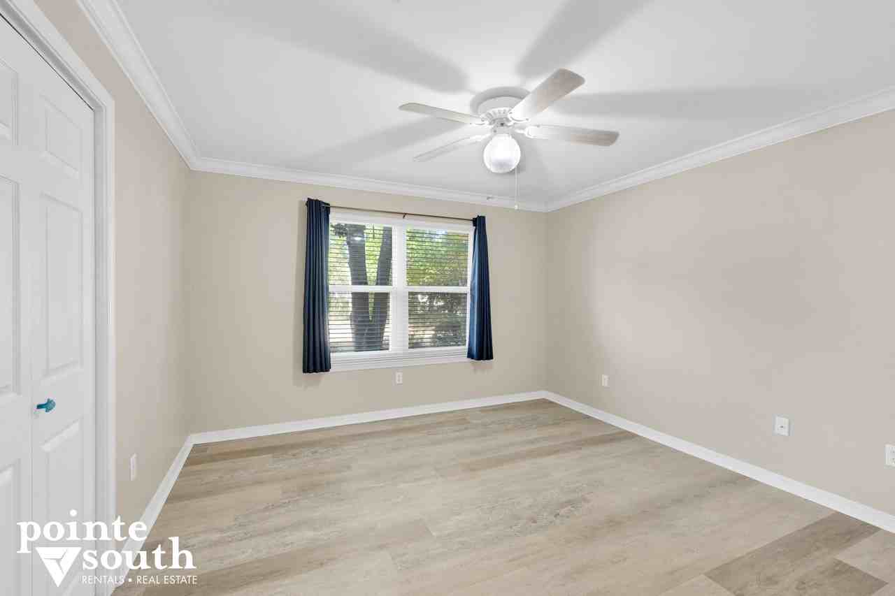 2200 W 2nd St - Photo 6 of 20