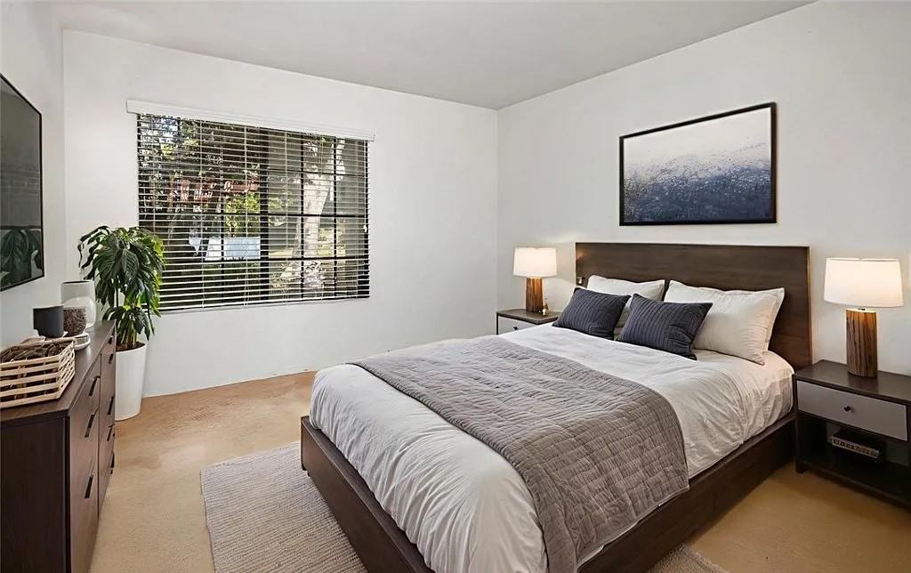 7057 Estrella De Mar Rd - Photo 4 of 8