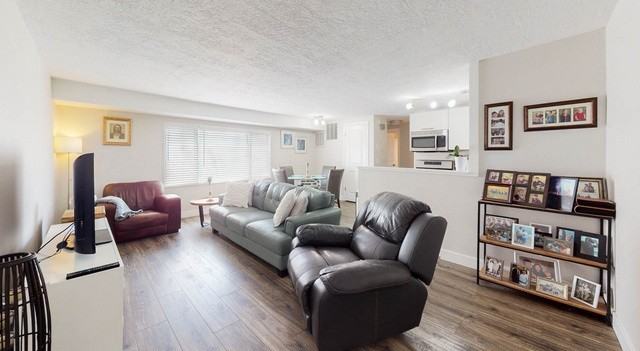 4005 S St - Photo 2 of 2