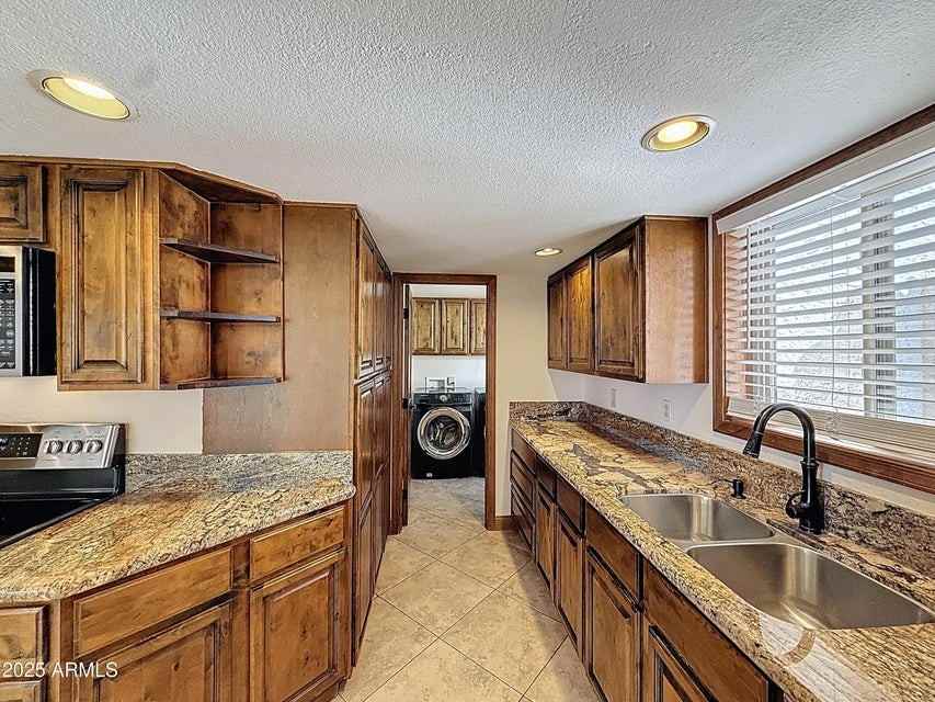 15545 E Mustang Dr - Photo 3 of 23