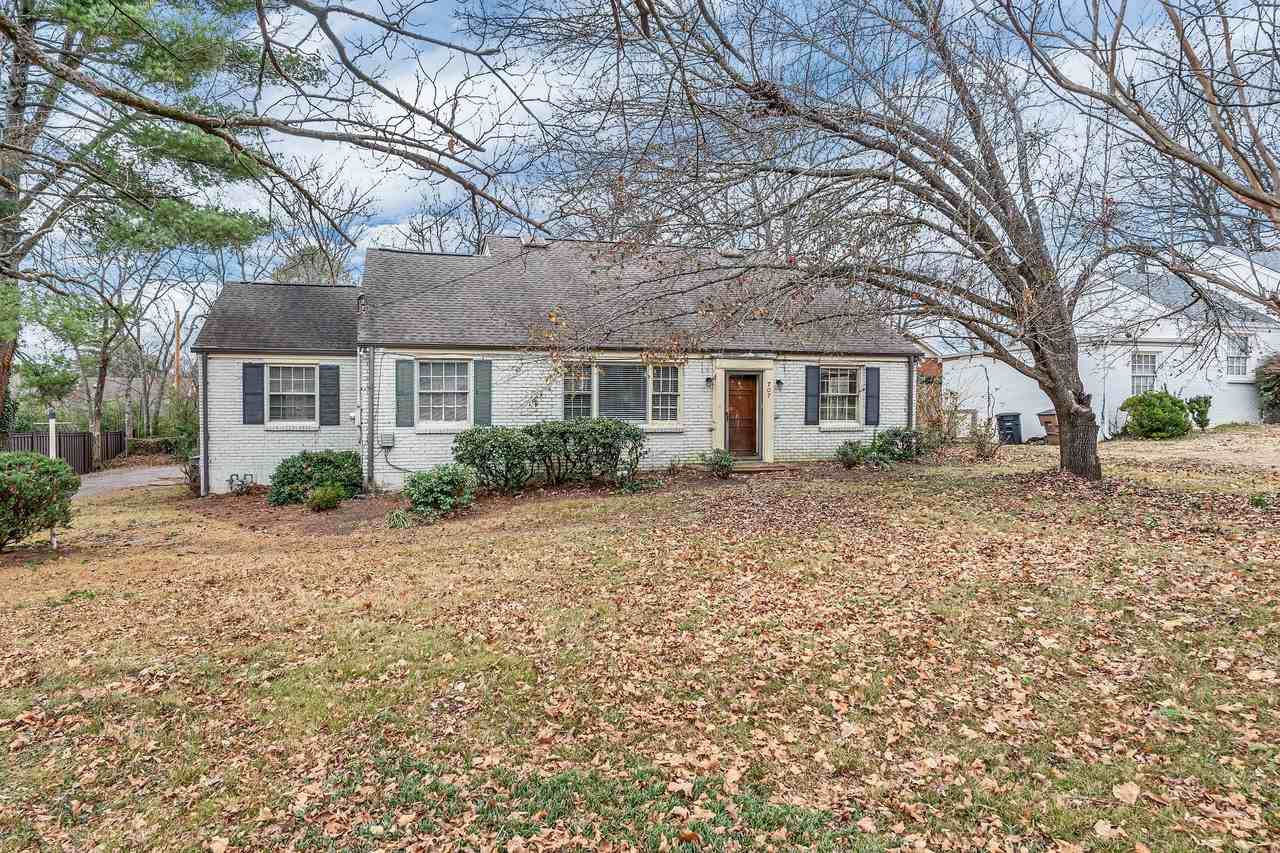 707 Estes Rd - Photo 2 of 38