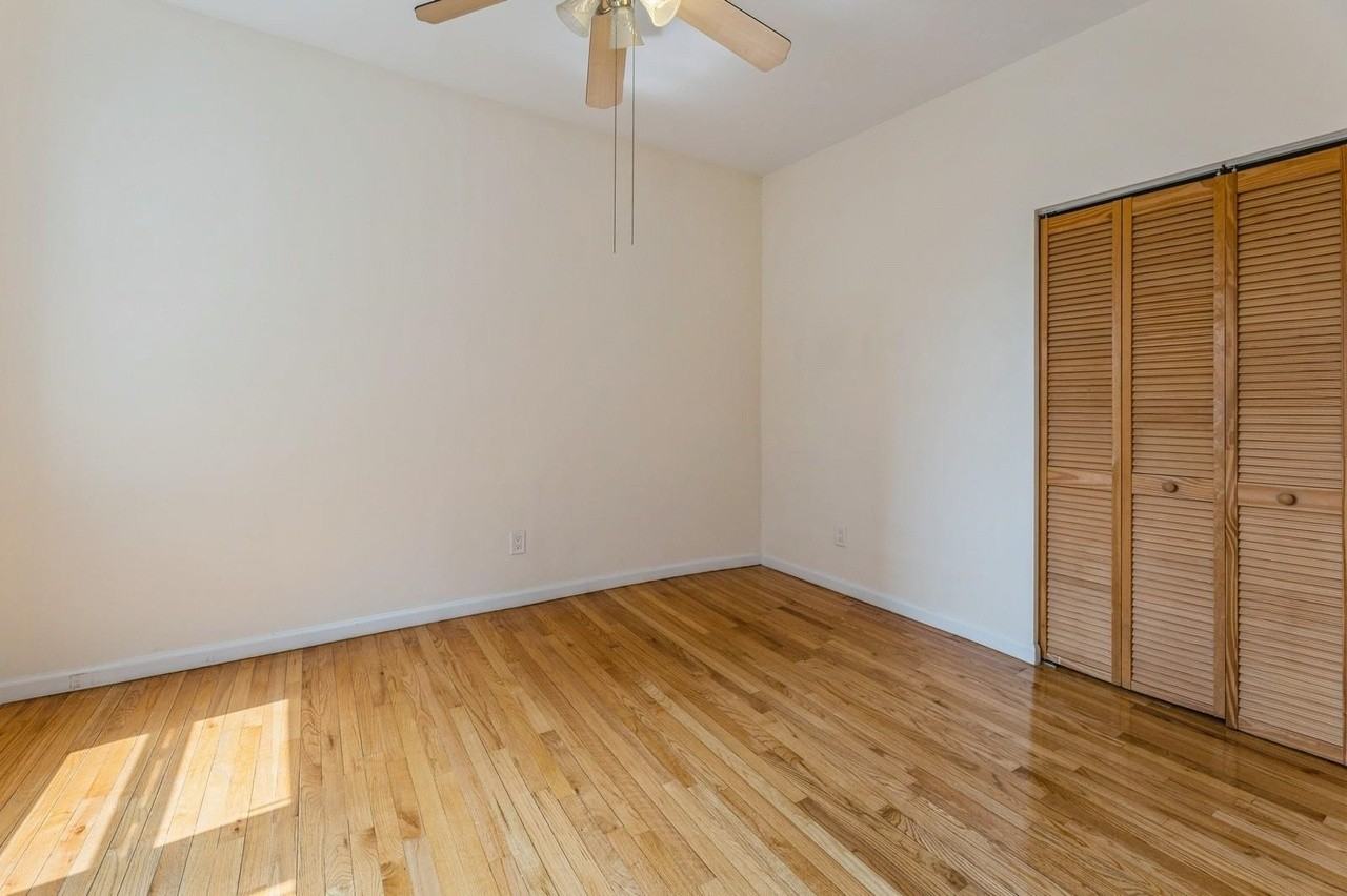 15046 Village Rd - Photo 3 of 5