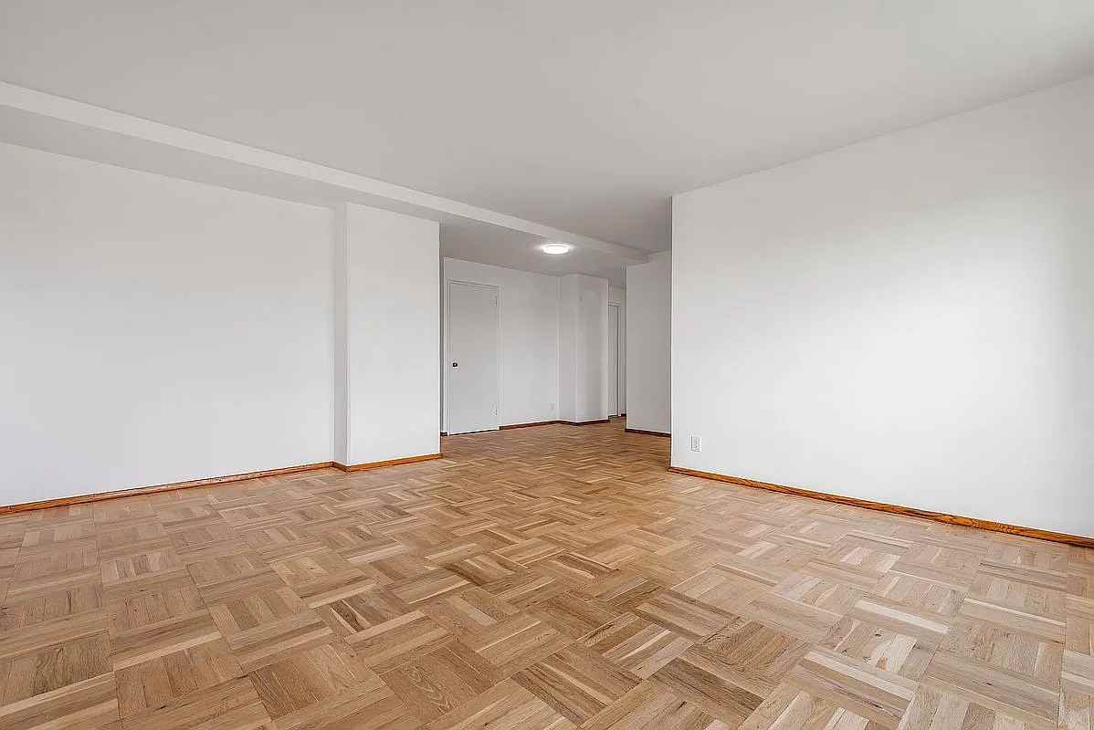 8419 51st Ave - Photo 3 of 4