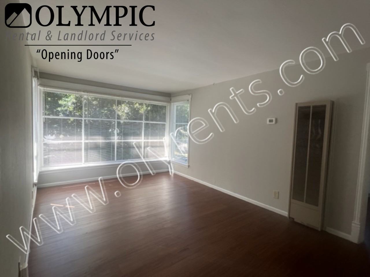 107 23Rd Ave Se - Photo 6 of 6