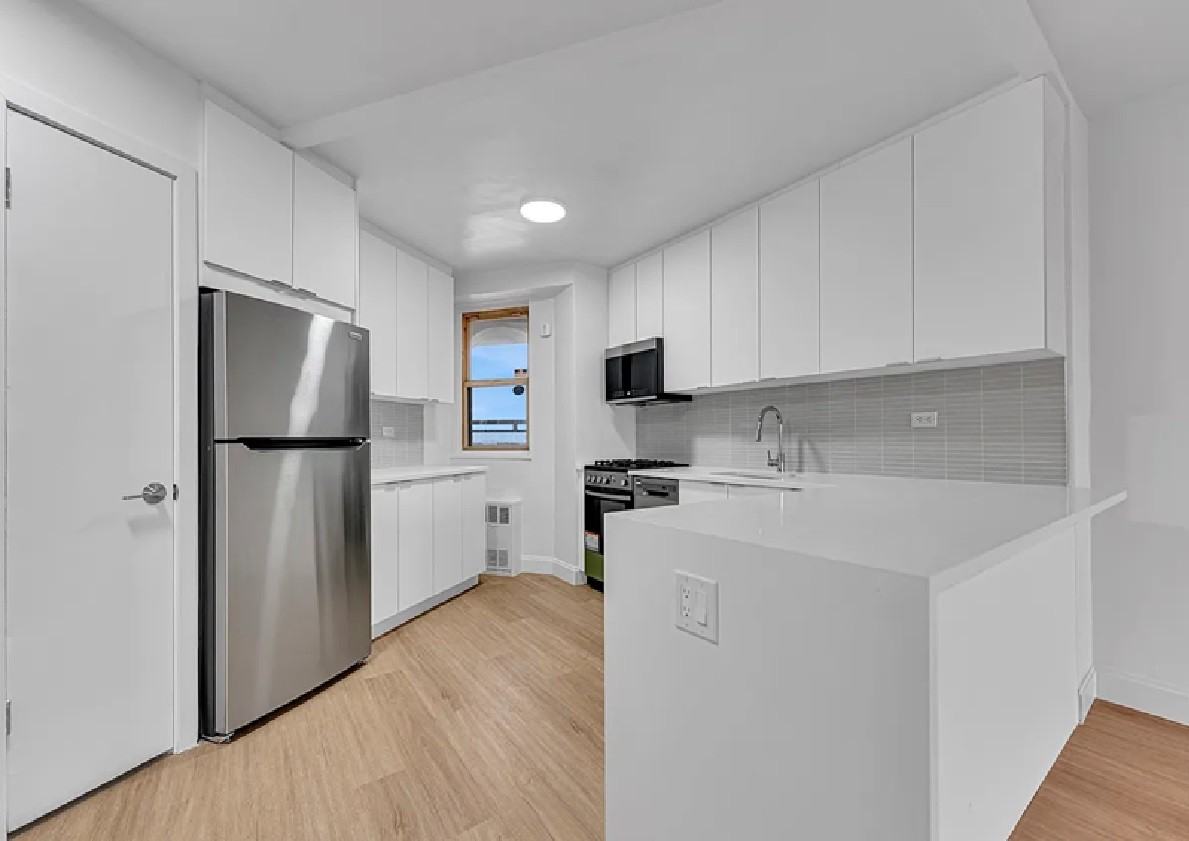 5800 Arlington Ave #12M - Photo 2 of 8