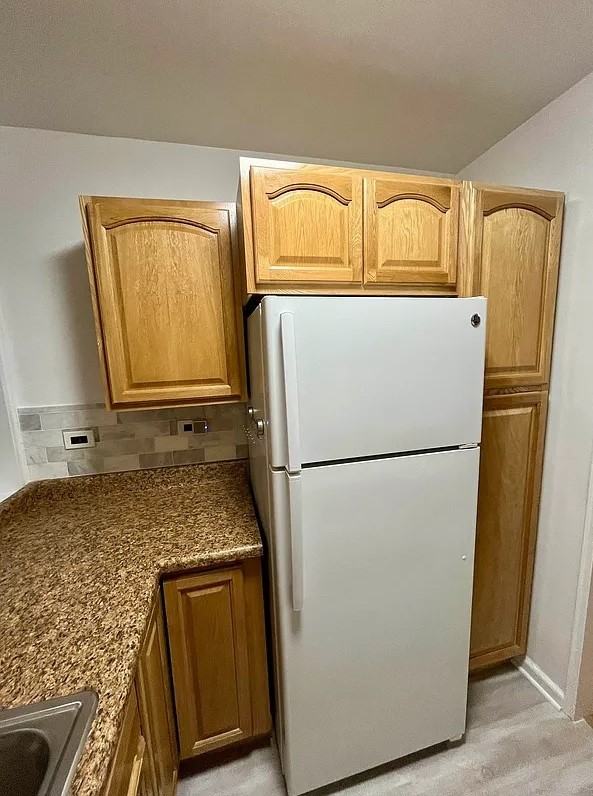 9430 Ridge Blvd #1E - Photo 3 of 11