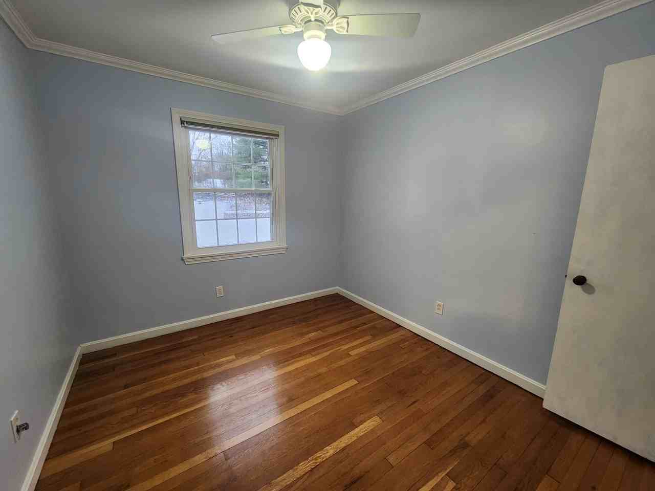 6736 Glenview Rd - Photo 5 of 17