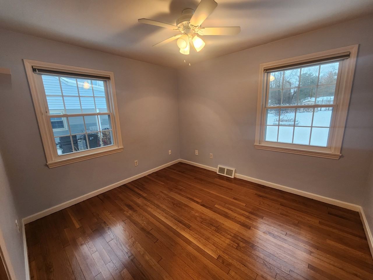 6736 Glenview Rd - Photo 7 of 17