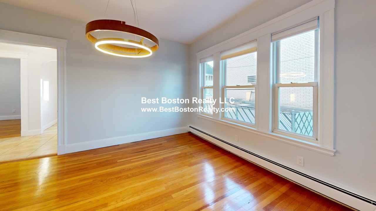 14 Wellesley St #1 - Photo 4 of 16