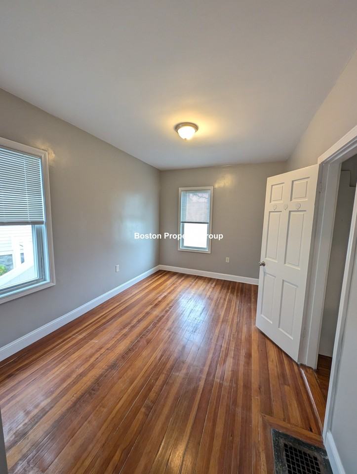 Easton St #1 - Photo 7 of 20