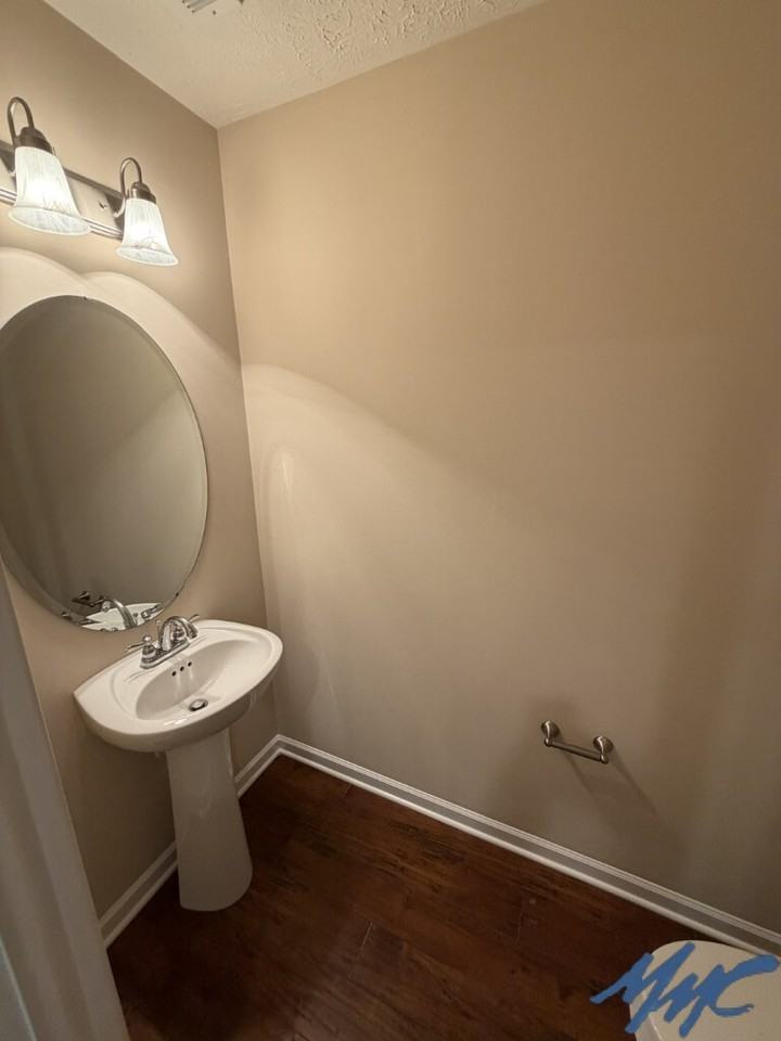 1431 Clydesdale St - Photo 5 of 16