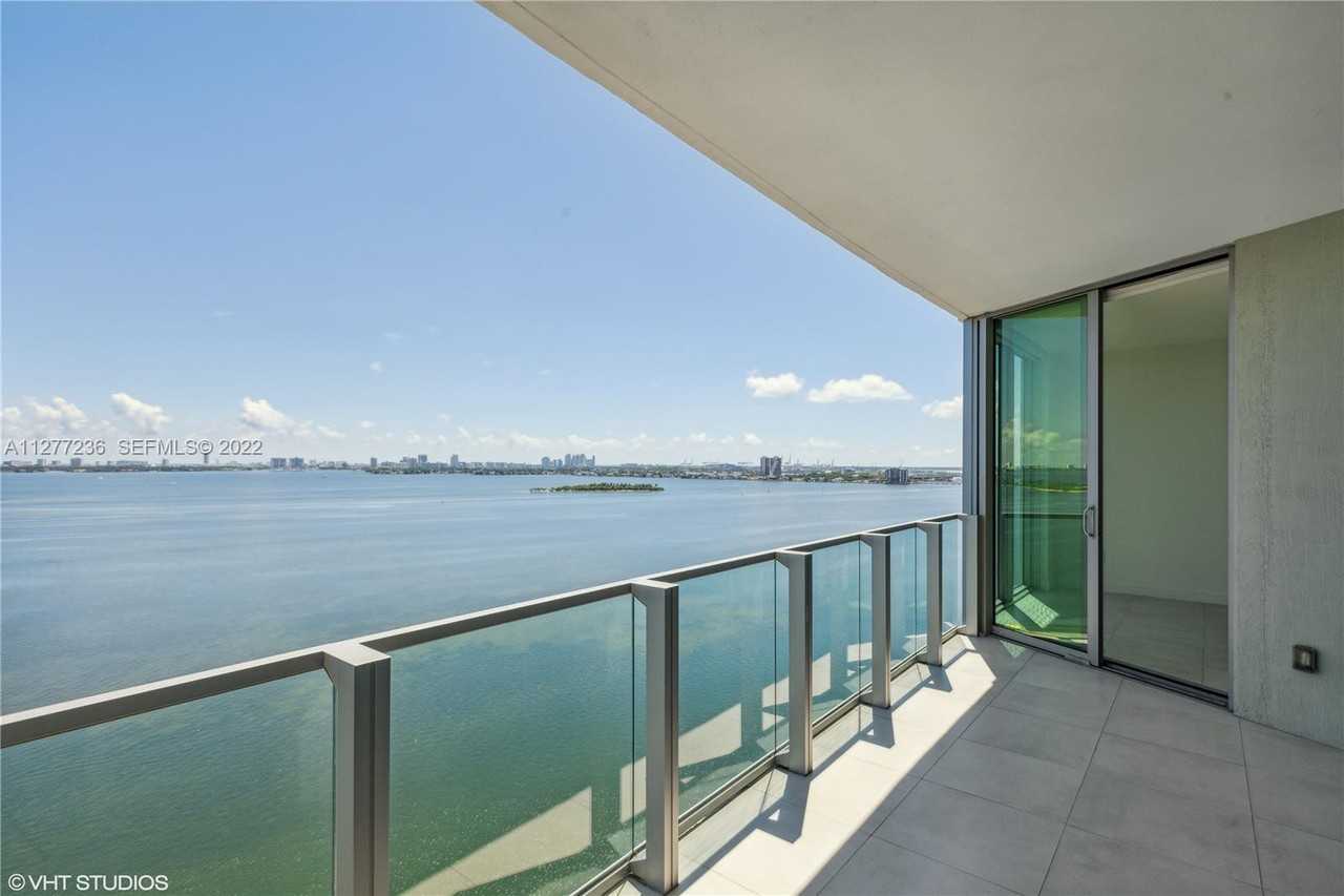 NE 28th St & Biscayne Blvd - Photo 2 of 15