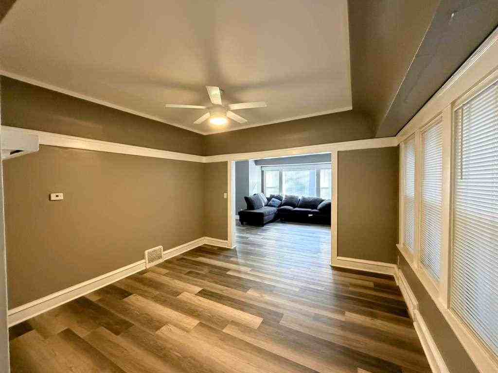 2215 N 15th St - Photo 6 of 16