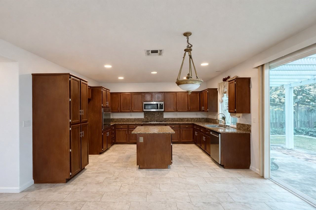 632 Fisher Cir #NA - Photo 6 of 24