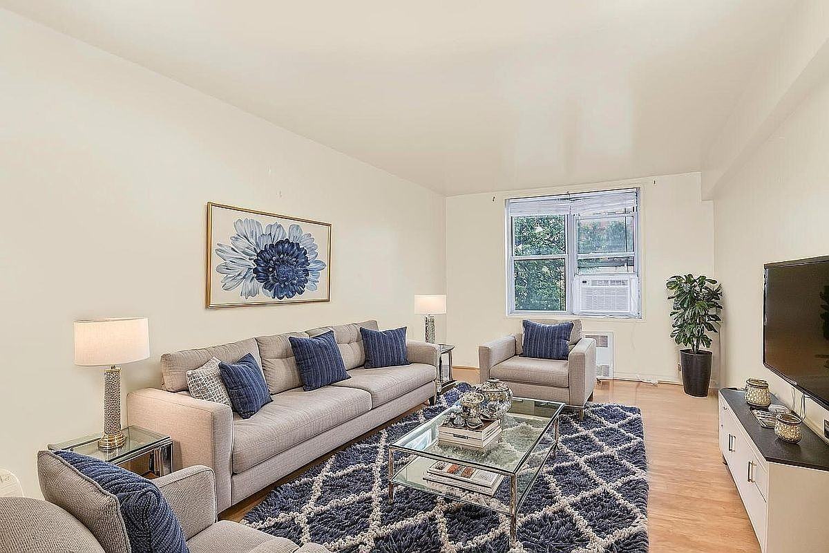 1425 Thieriot Ave #2J - Photo 2 of 8