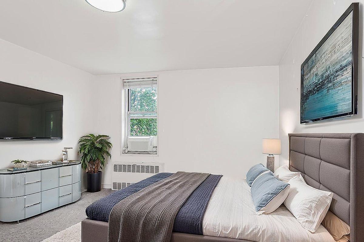 1425 Thieriot Ave #2J - Photo 4 of 8