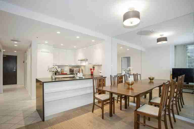 555 Jervis St #D17 - Photo 6 of 16