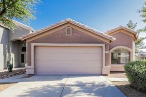 featured image of 2635 E Valencia Dr