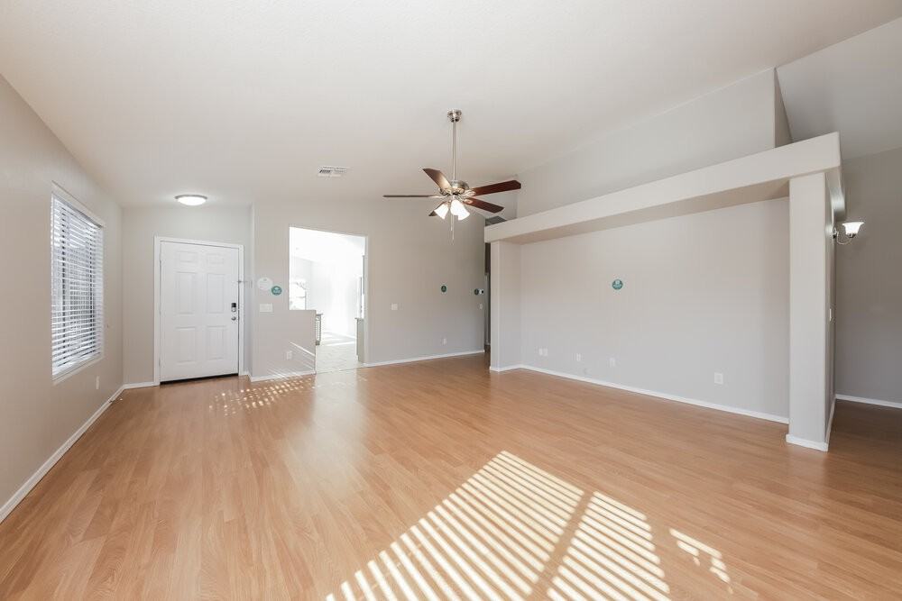 2635 E Valencia Dr - Photo 5 of 19